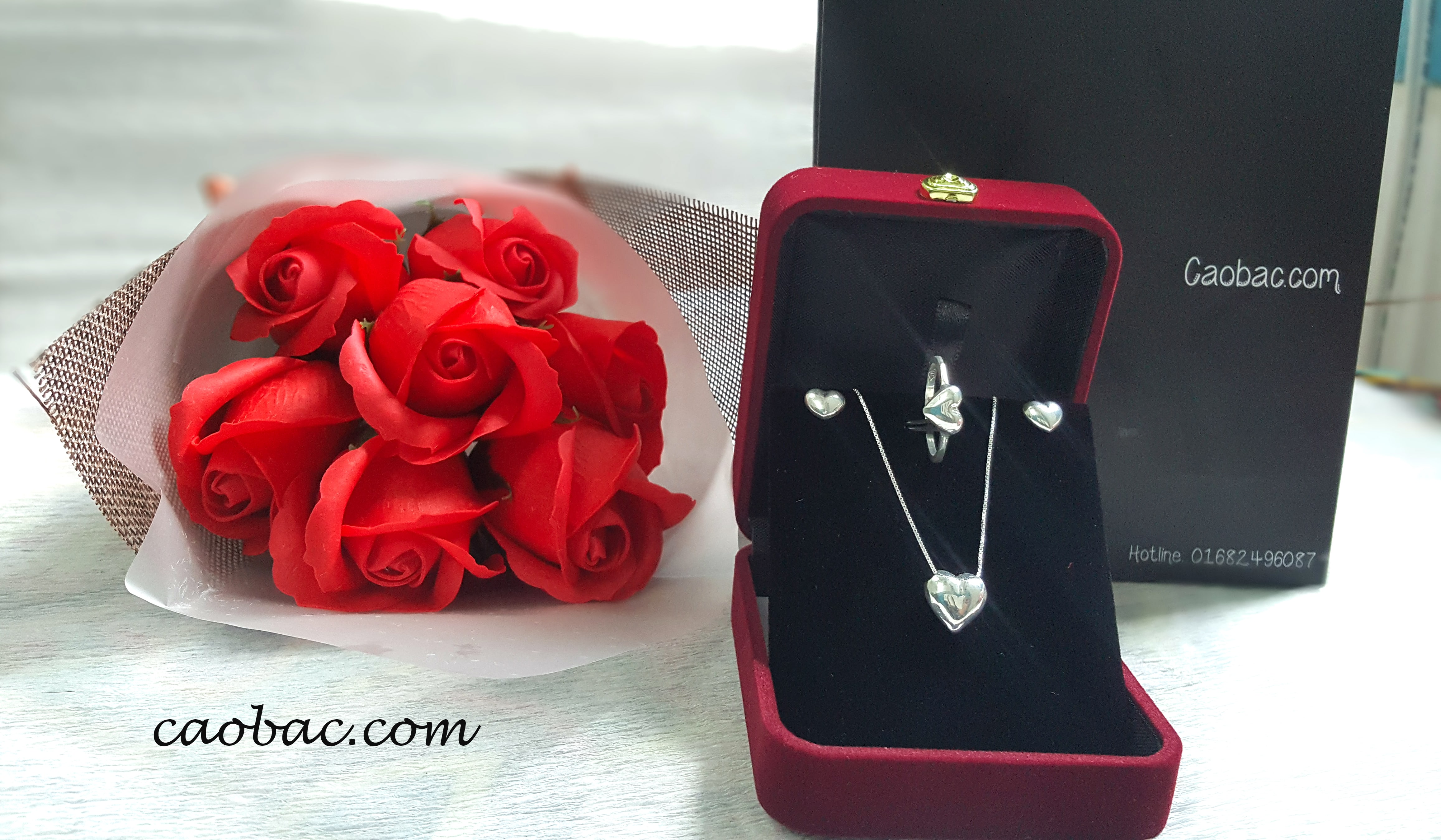 trang sức bạc trái tim phồng sale